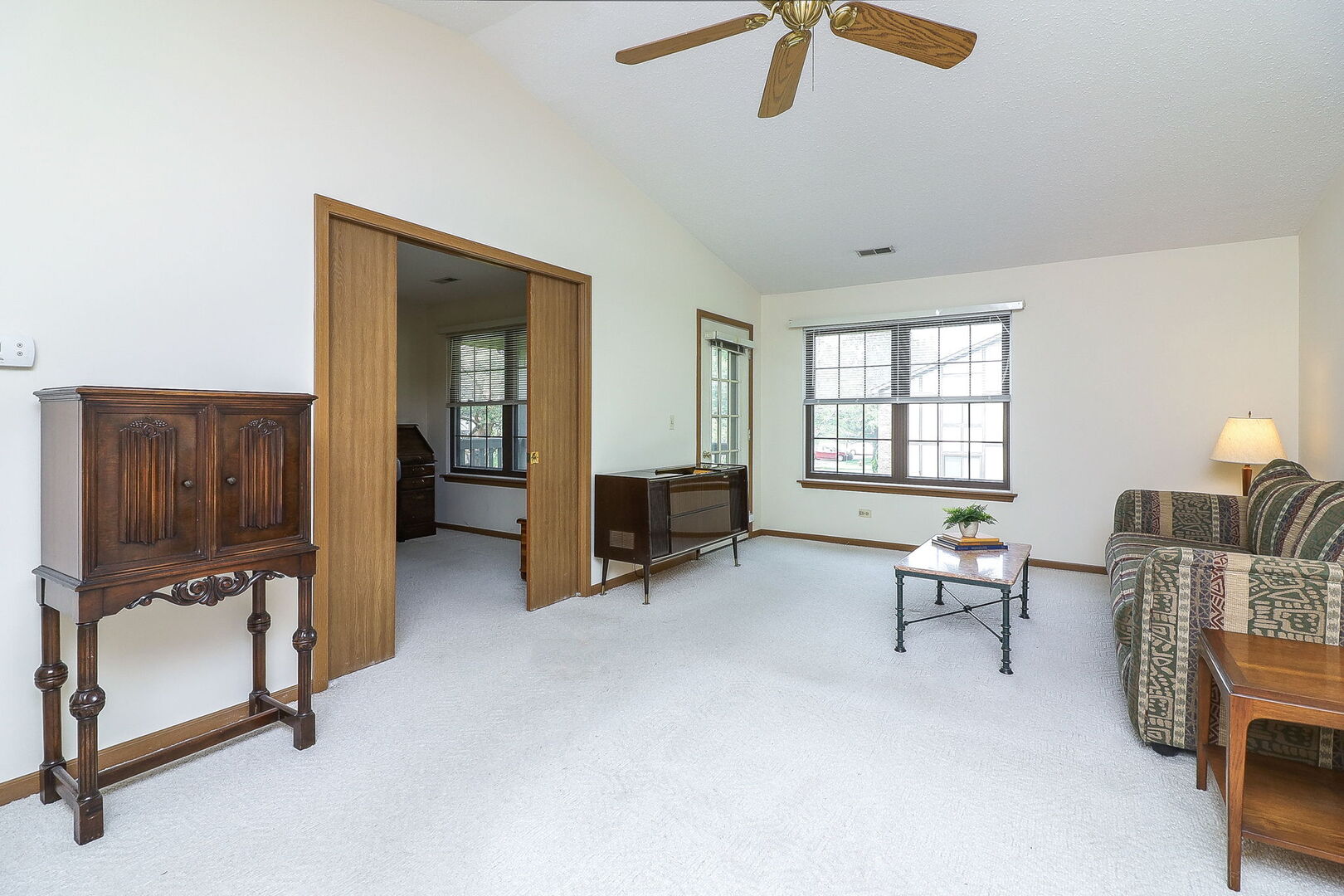 315 Deer Glen Way #2D, Bloomingdale, IL 60108