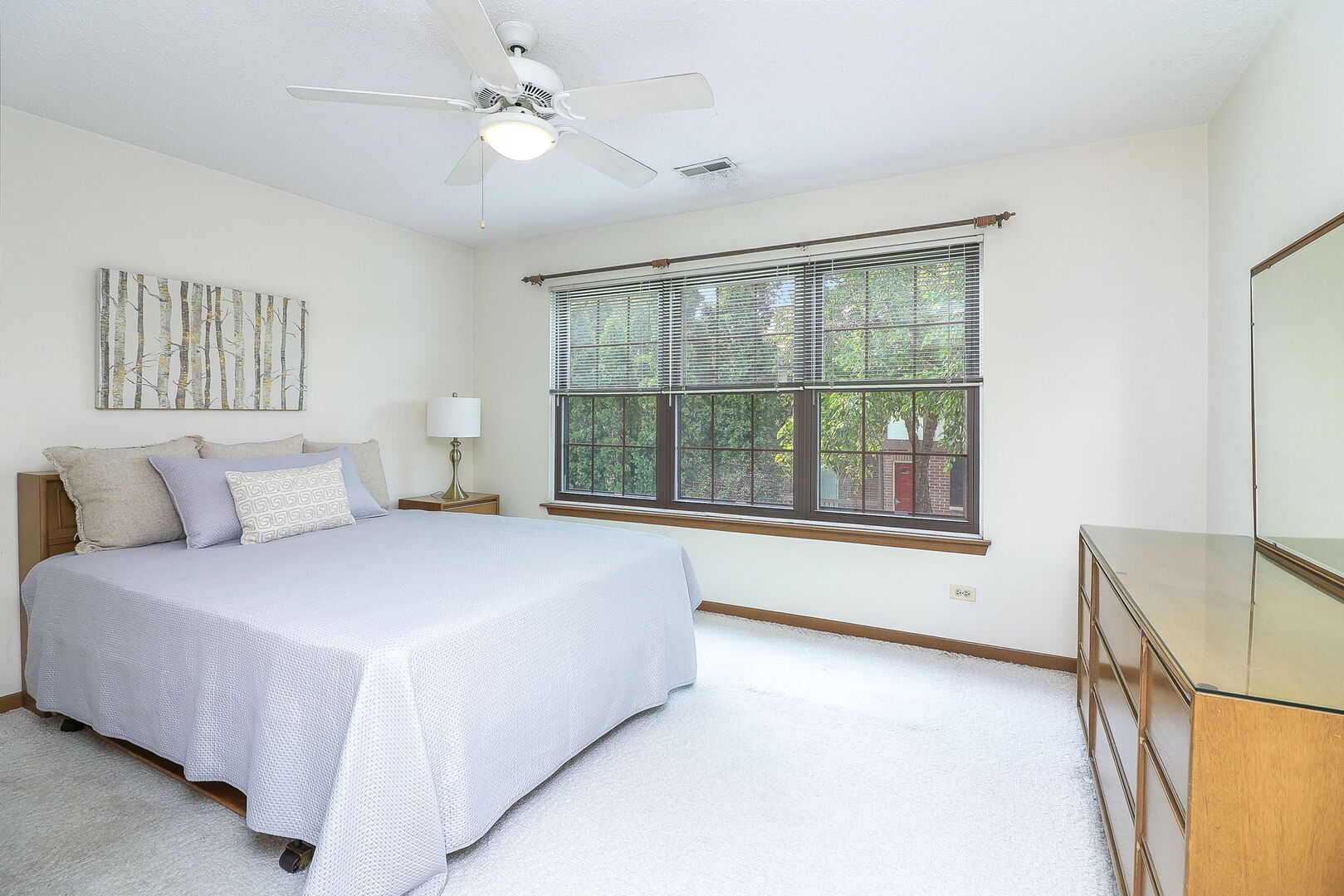 315 Deer Glen Way #2D, Bloomingdale, IL 60108