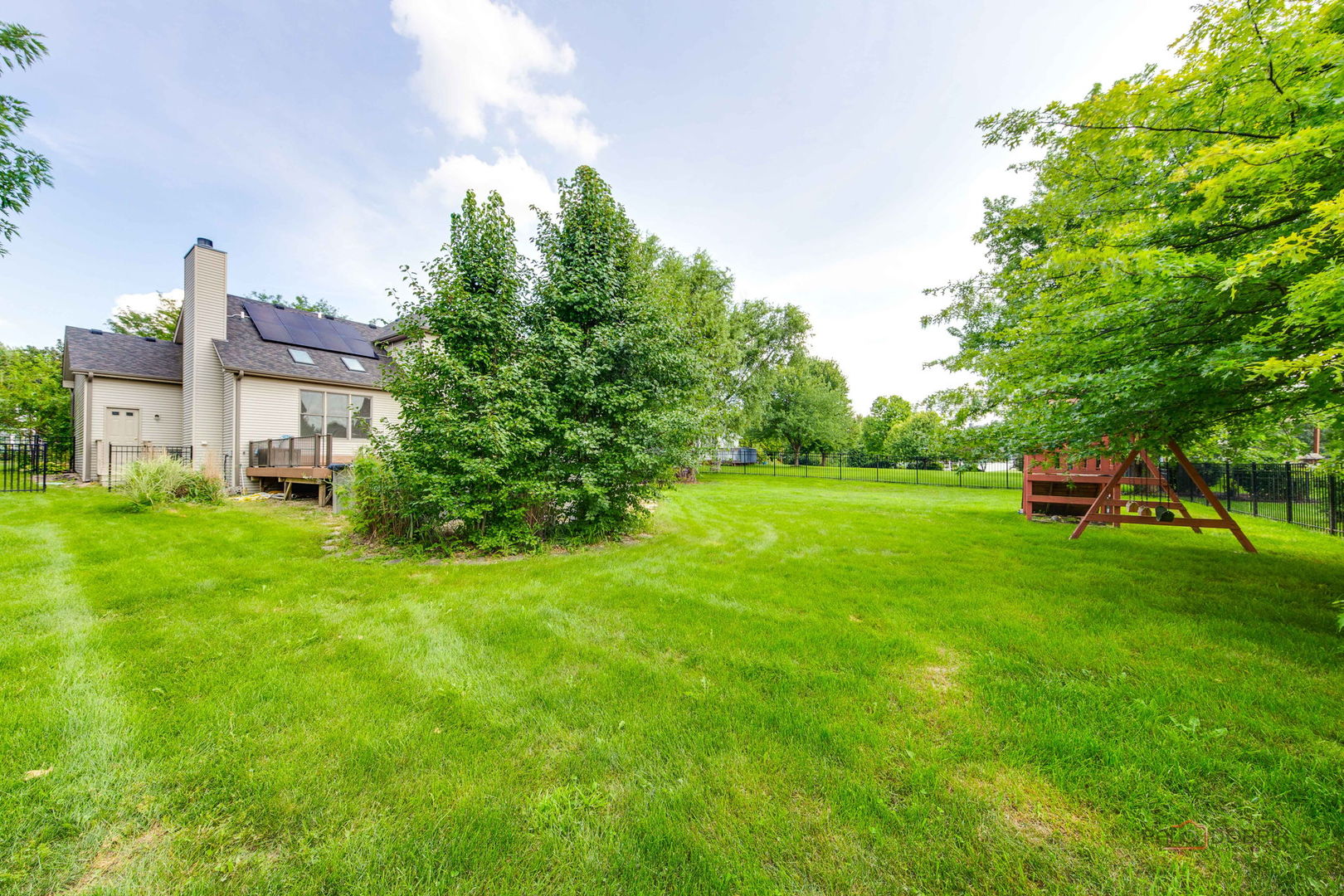 2482 Wyeth Drive, West Chicago, IL 60185