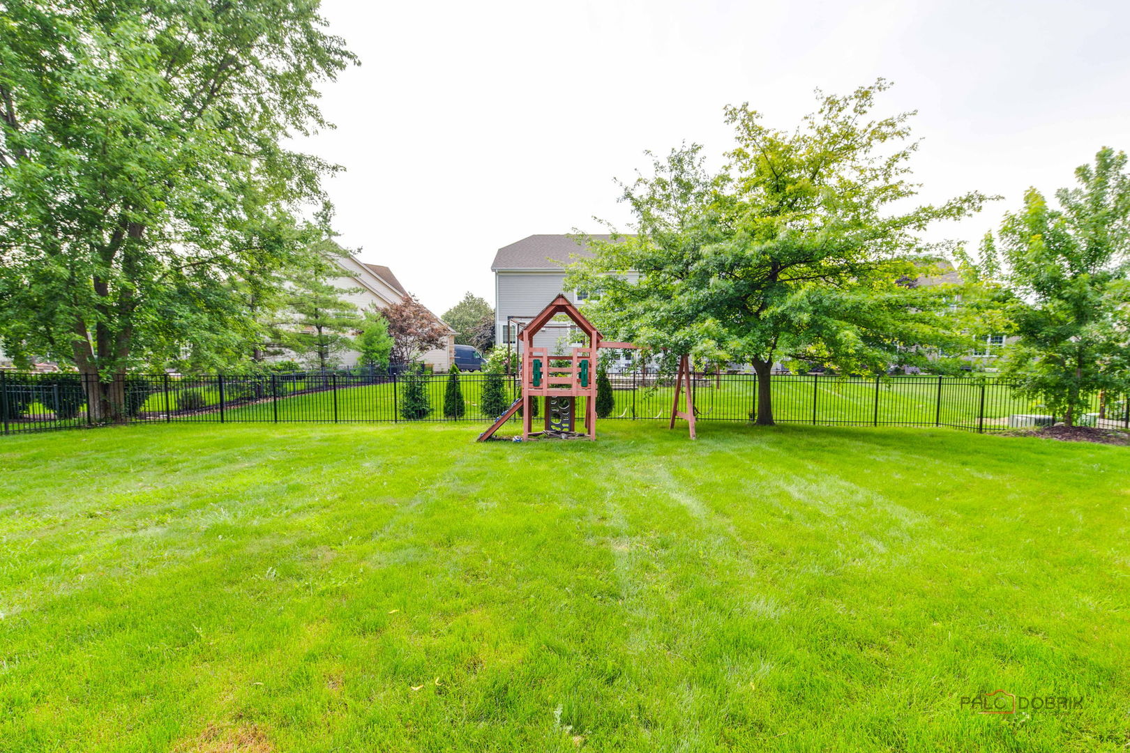 2482 Wyeth Drive, West Chicago, IL 60185