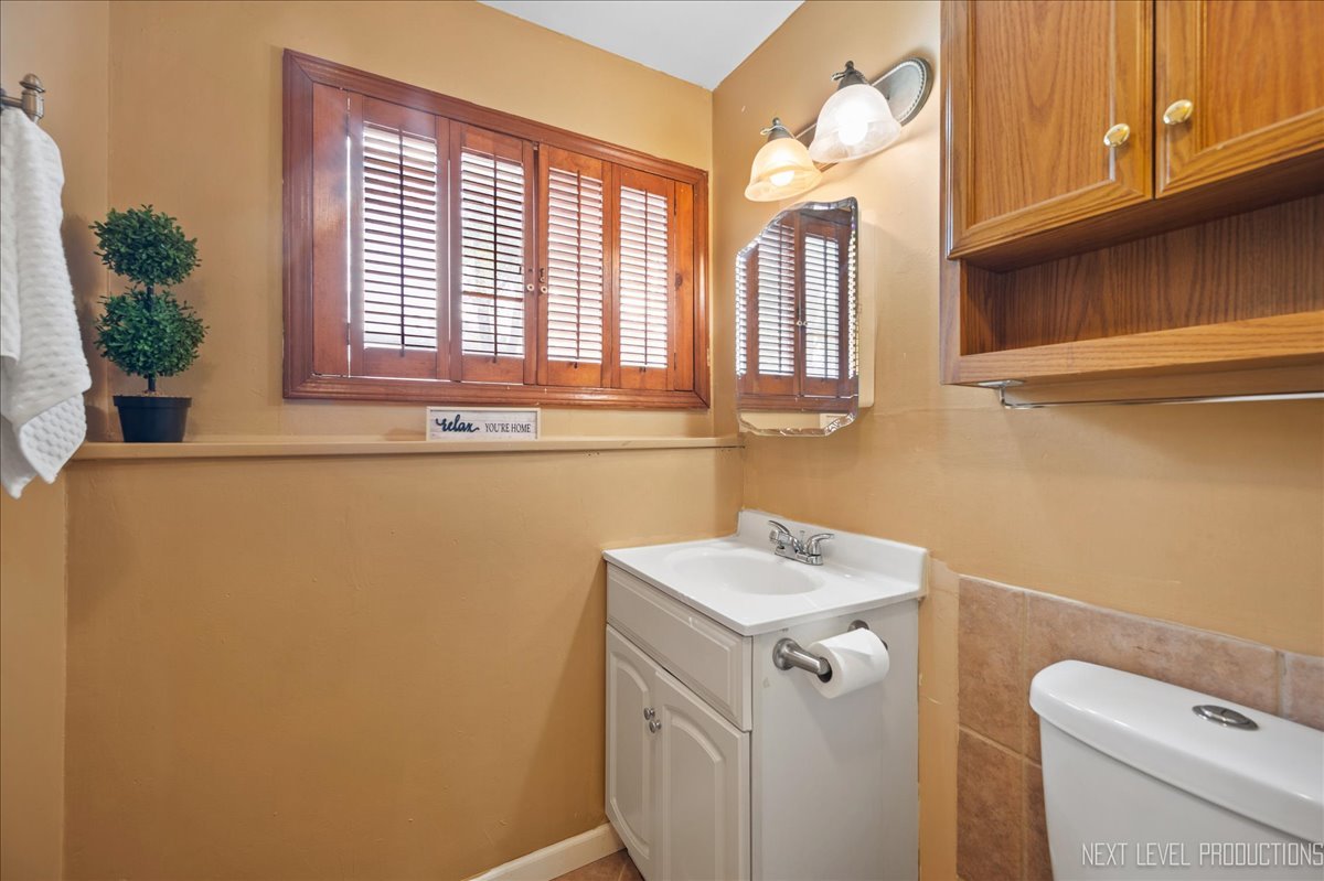 6416 W Rawson Bridge Road, Cary, IL 60013