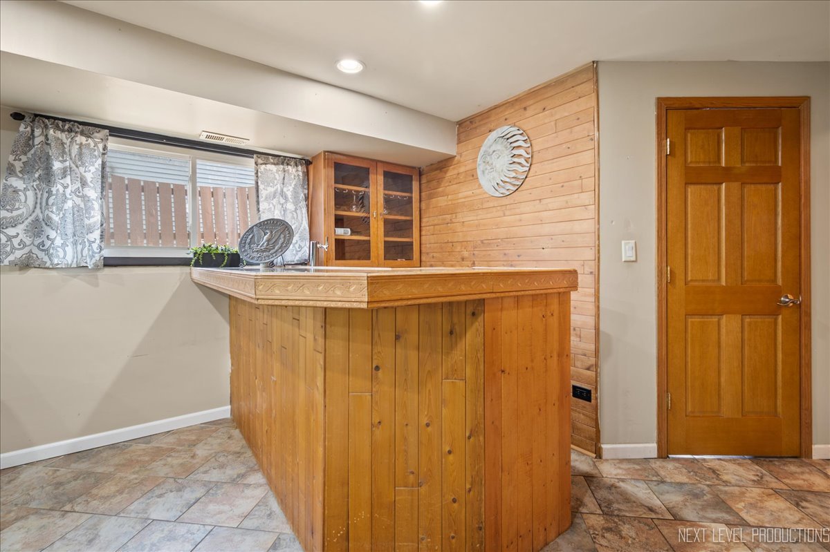 6416 W Rawson Bridge Road, Cary, IL 60013