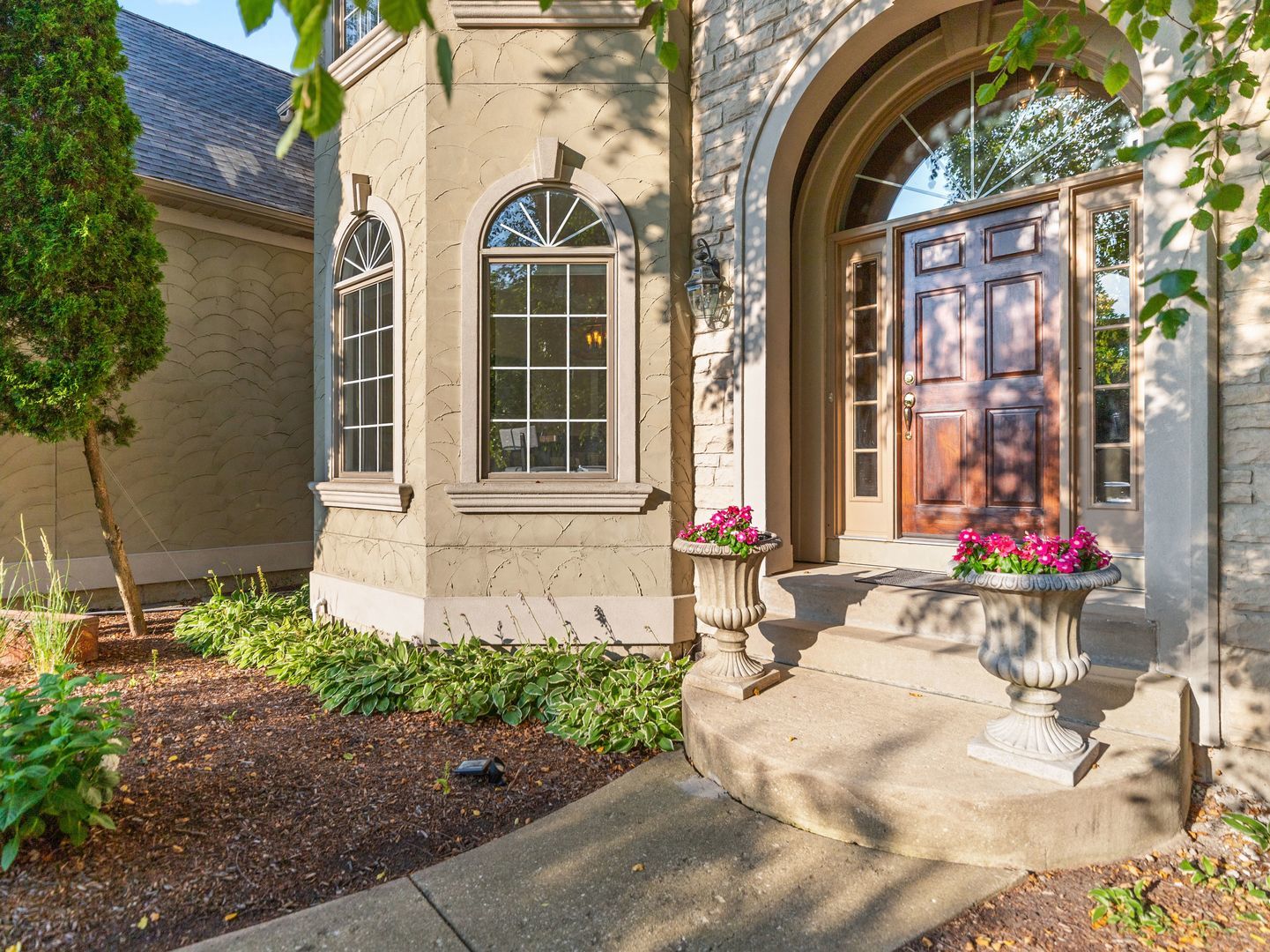 1123 Chadwick Court, Aurora, IL 60502
