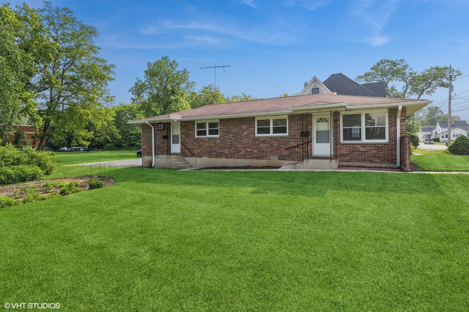 317 Park Avenue, Antioch, IL 60002