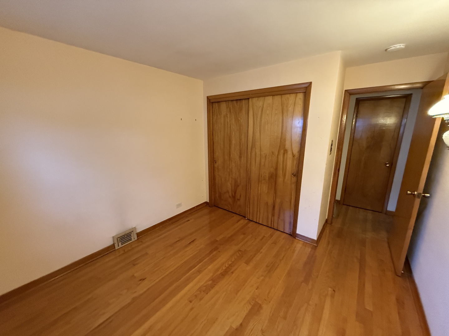 3144 Willow Road, South Chicago Heights, IL 60411