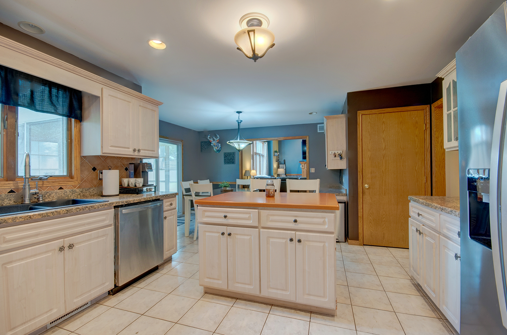 22825 S Patricia Lane, Channahon, IL 60410