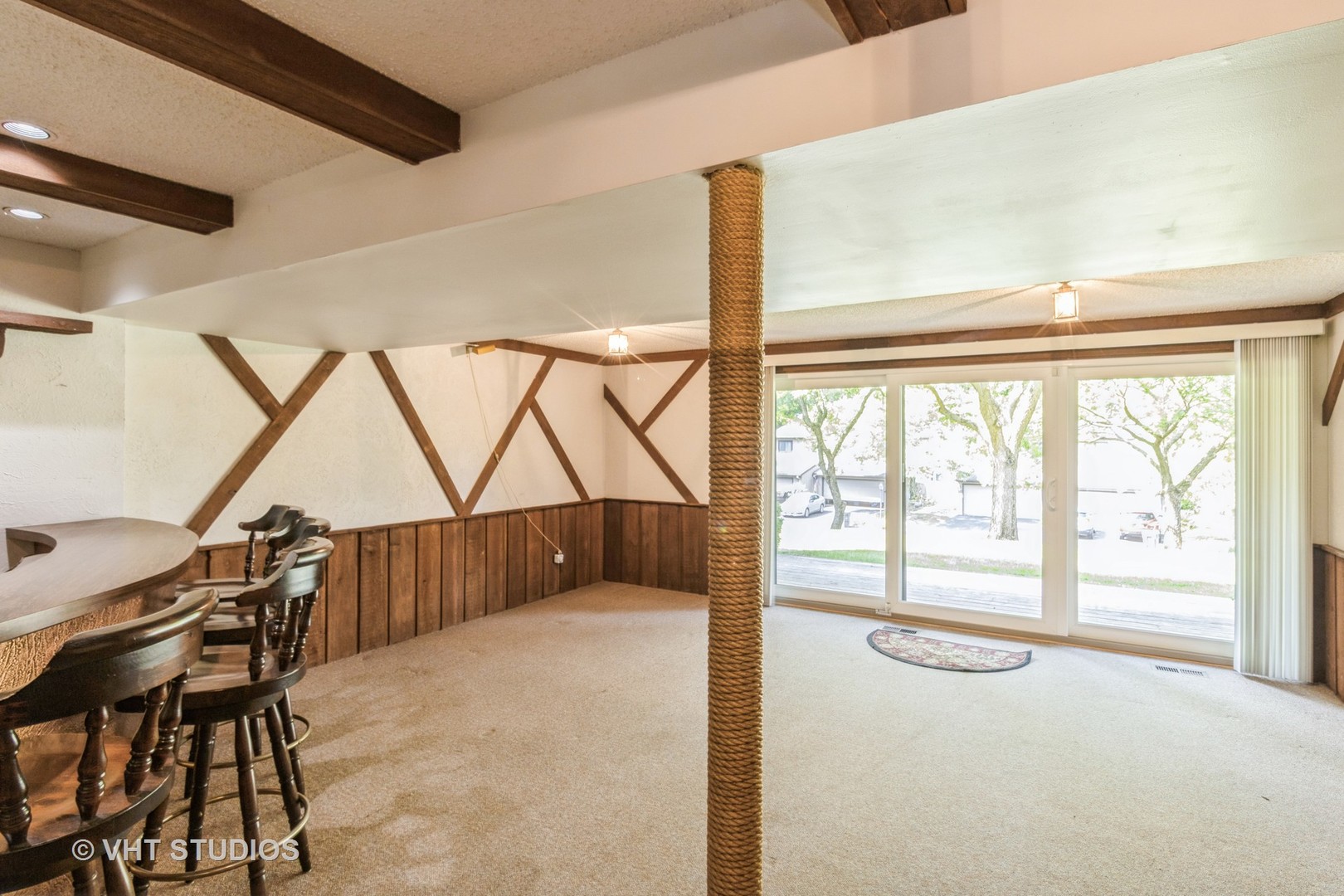 1142 Florimond Drive, Elgin, IL 60123