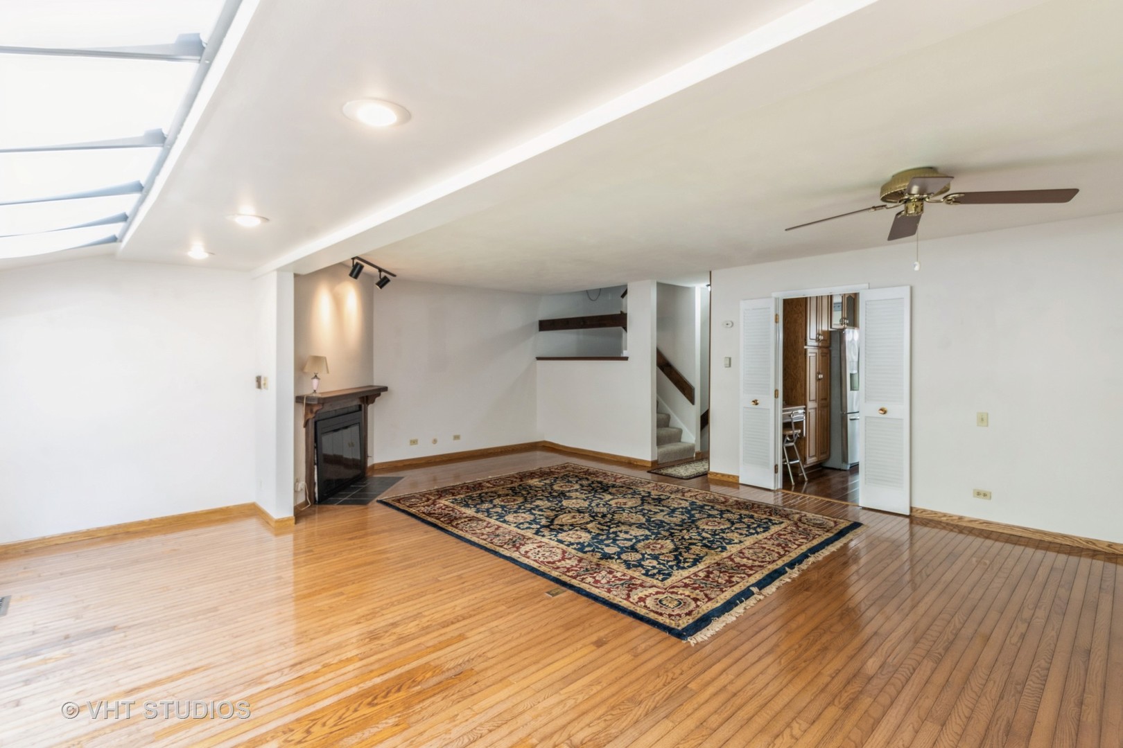 1142 Florimond Drive, Elgin, IL 60123