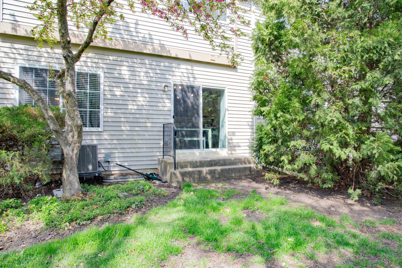 167 Southwicke Drive, Streamwood, IL 60107