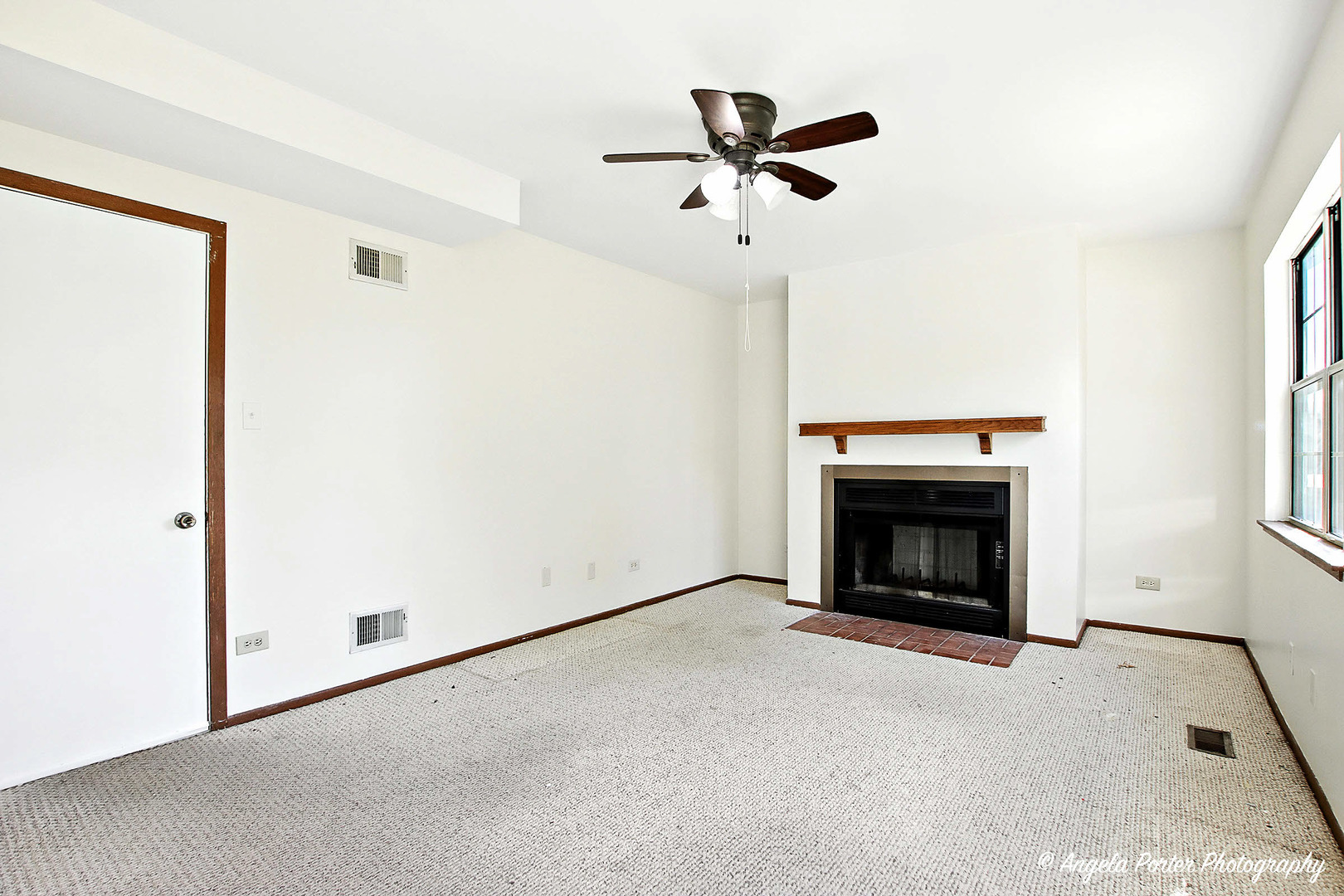 2035 Westview Lane, Round Lake Beach, IL 60073