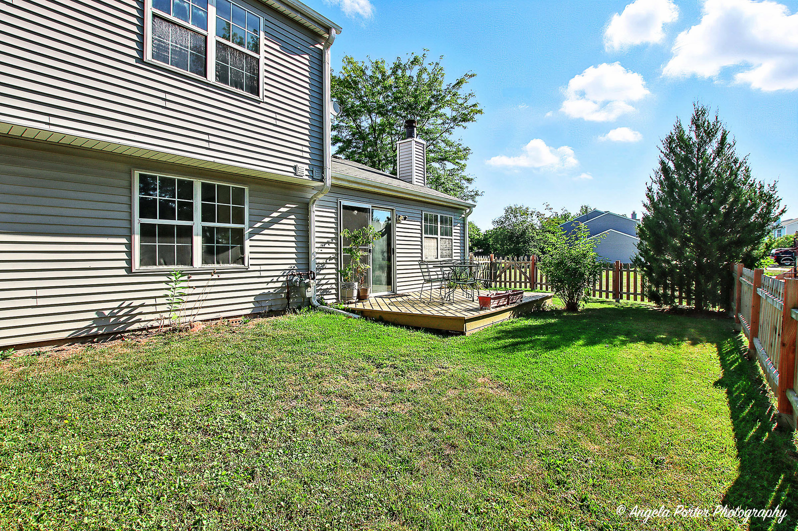 2035 Westview Lane, Round Lake Beach, IL 60073