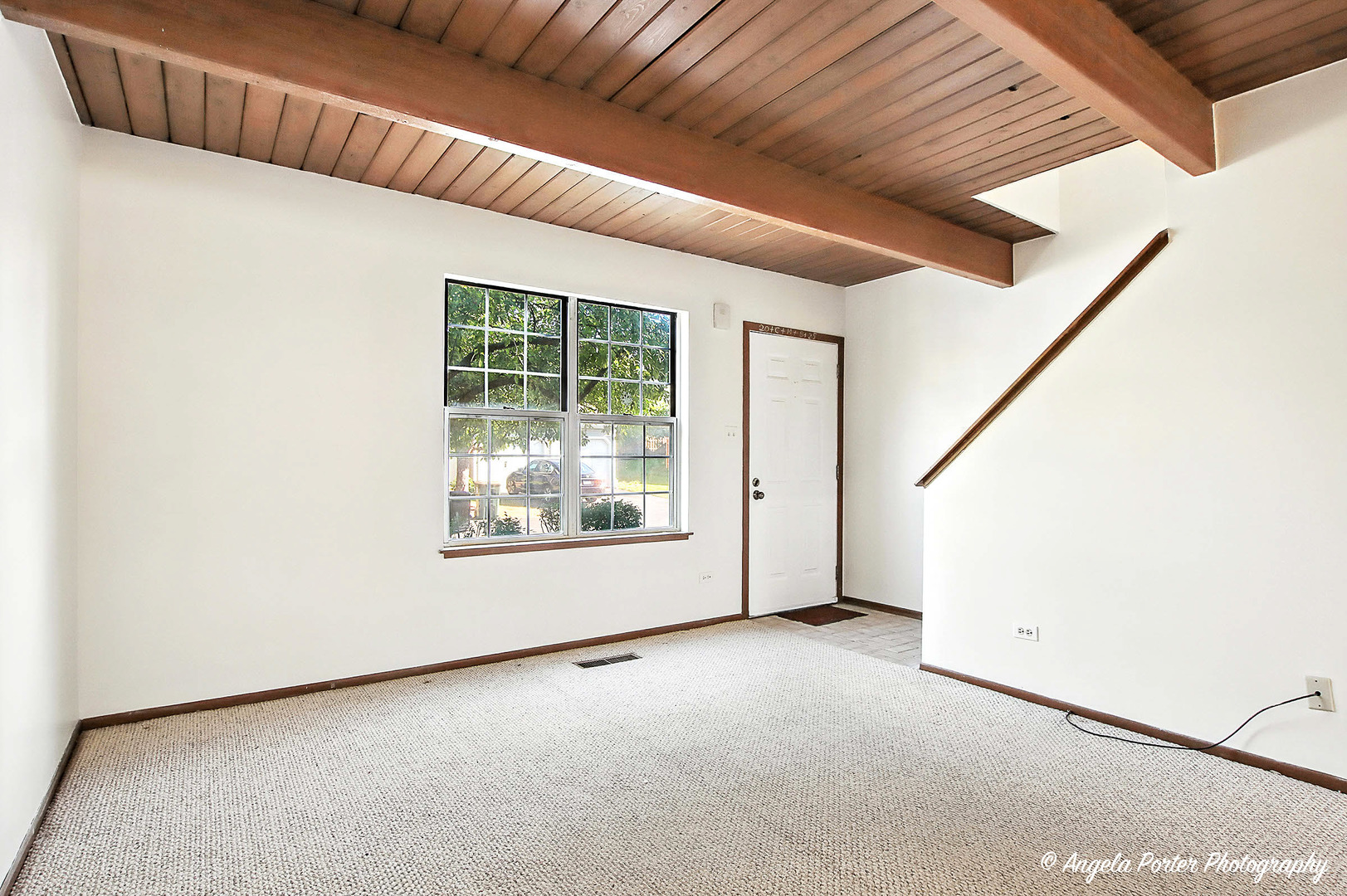 2035 Westview Lane, Round Lake Beach, IL 60073