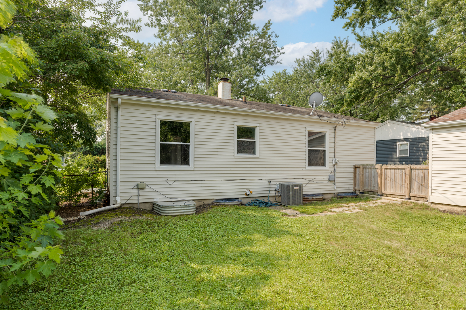 1684 POPLAR Avenue, Hanover Park, IL 60133