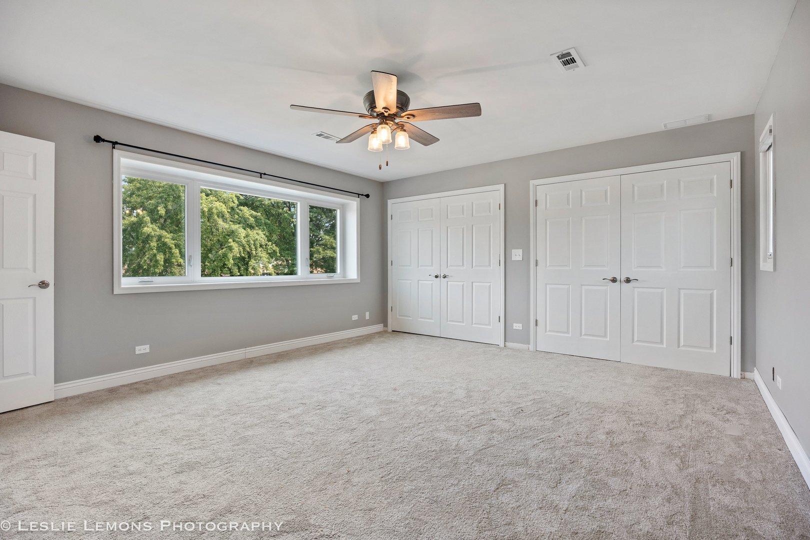 1917 Holly Avenue, Darien, IL 60561