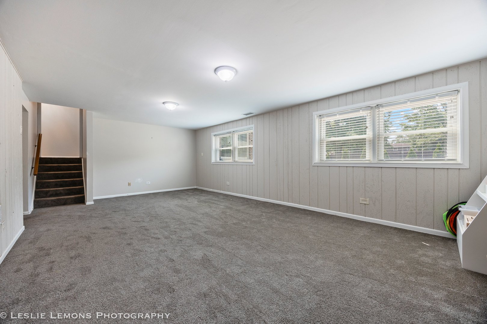 1917 Holly Avenue, Darien, IL 60561