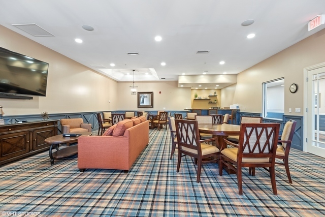 2723 Northmoor Drive, Naperville, IL 60564