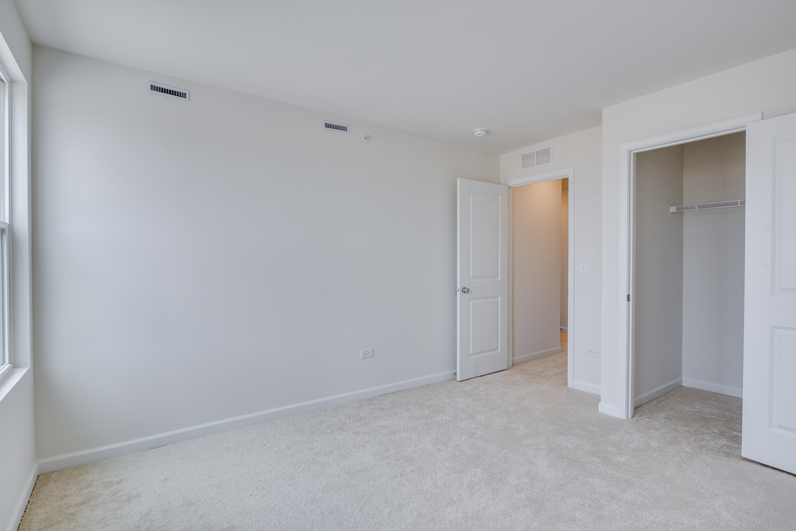 2247 Horseshoe Circle, Naperville, IL 60564