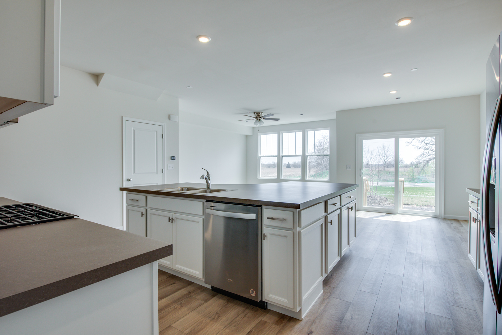 2247 Horseshoe Circle, Naperville, IL 60564