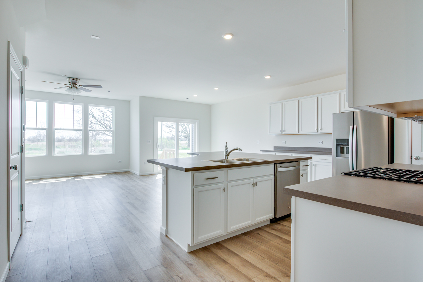 2247 Horseshoe Circle, Naperville, IL 60564