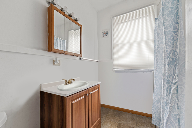 98 W 15th Street, Chicago Heights, IL 60411