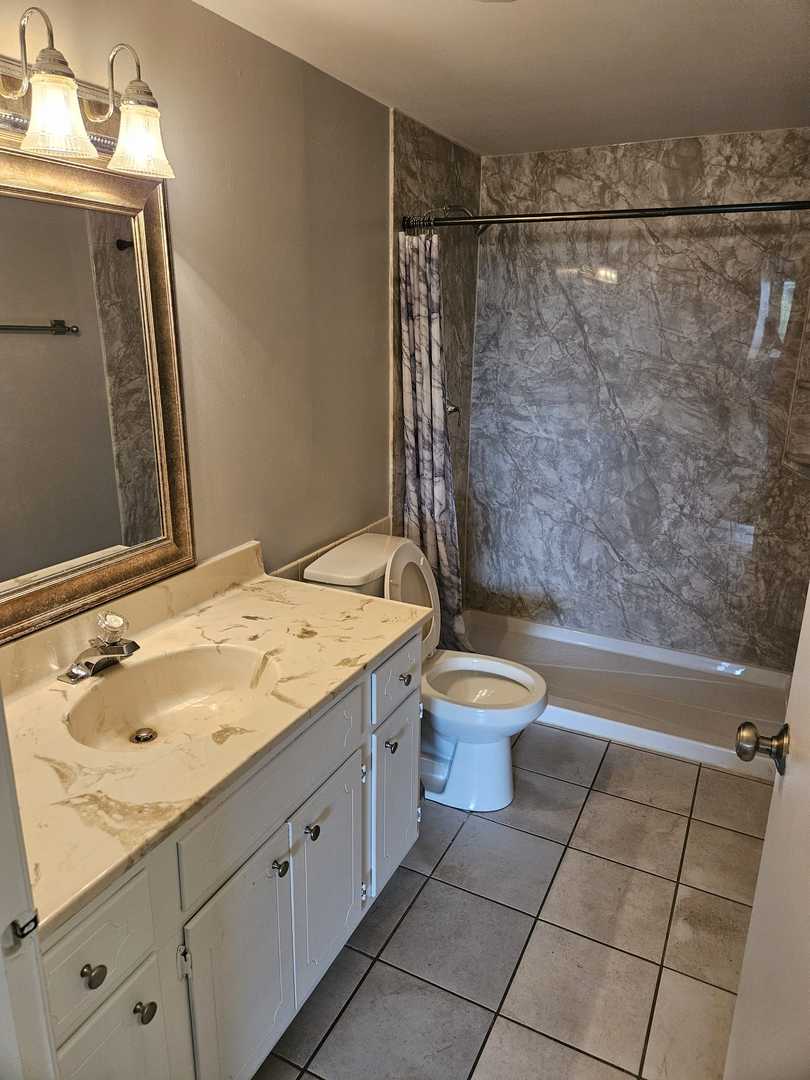 1100 E RANDVILLE Drive #304, Palatine, IL 60074