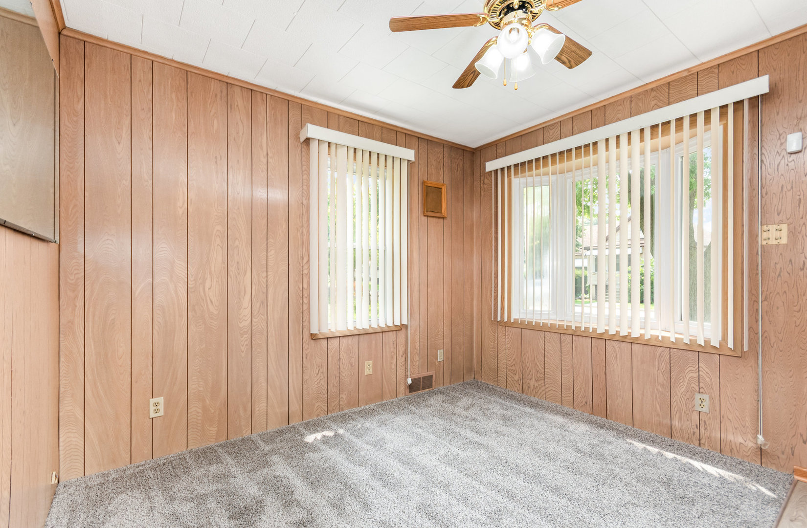1412 Nicholson Street, Joliet, IL 60435
