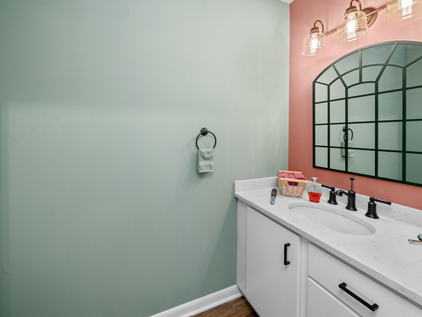 2411 Reynolds Manor Street #2411, Ottawa, IL 61350