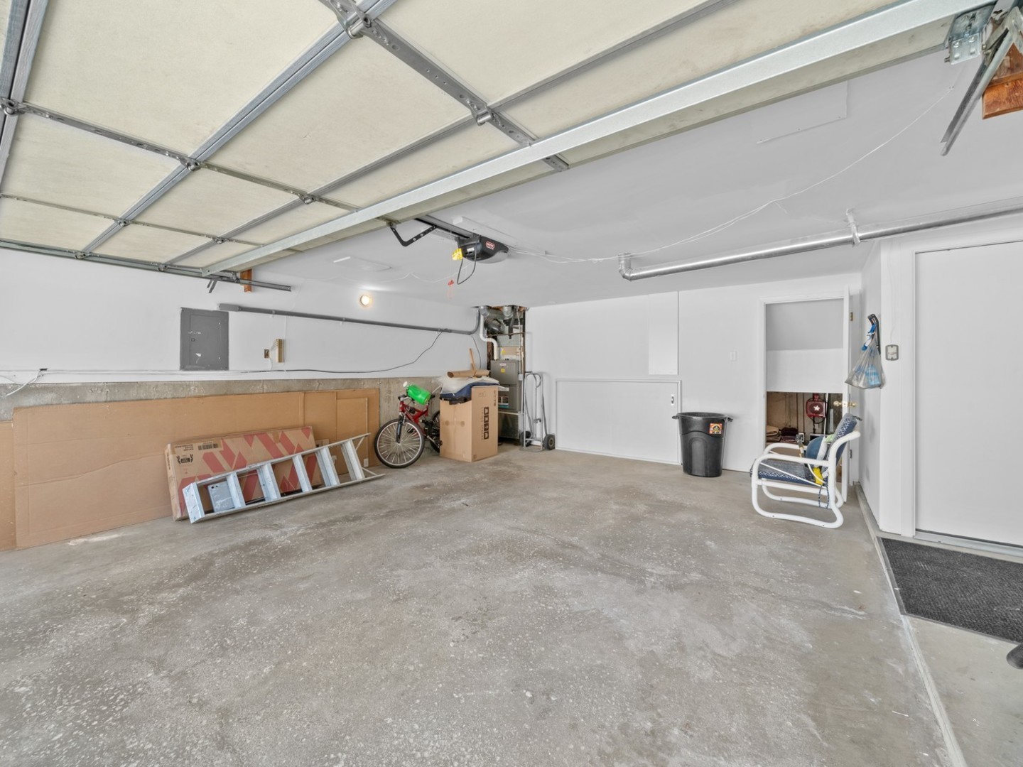 2411 Reynolds Manor Street #2411, Ottawa, IL 61350