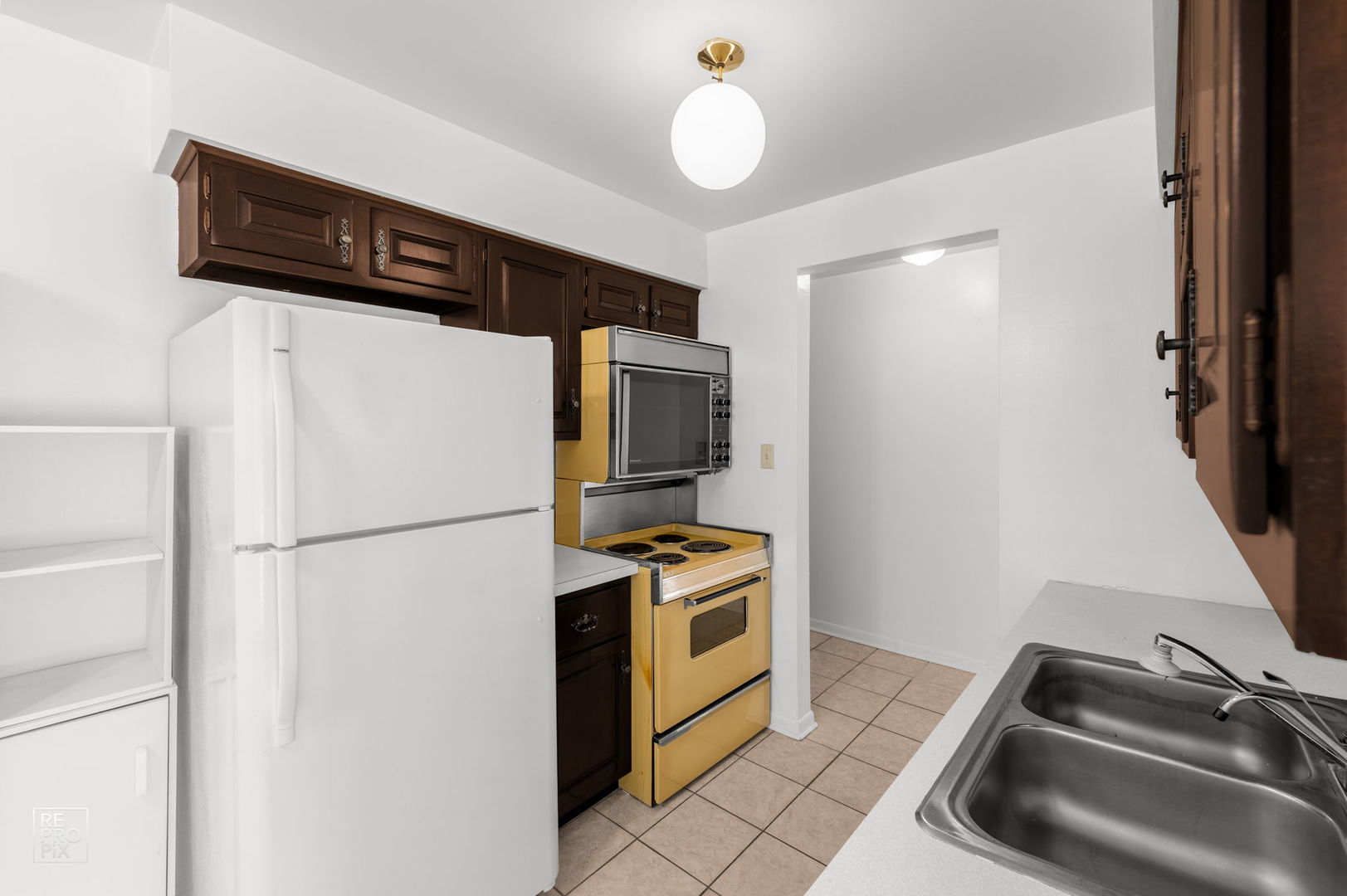 6135 W 94th Street #B1, Oak Lawn, IL 60453