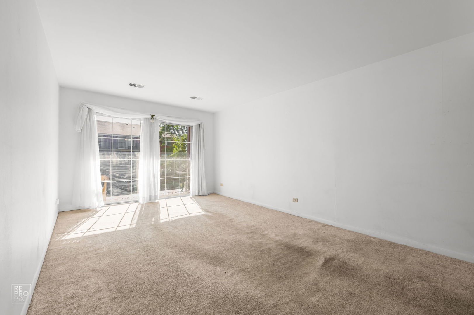 6135 W 94th Street #B1, Oak Lawn, IL 60453