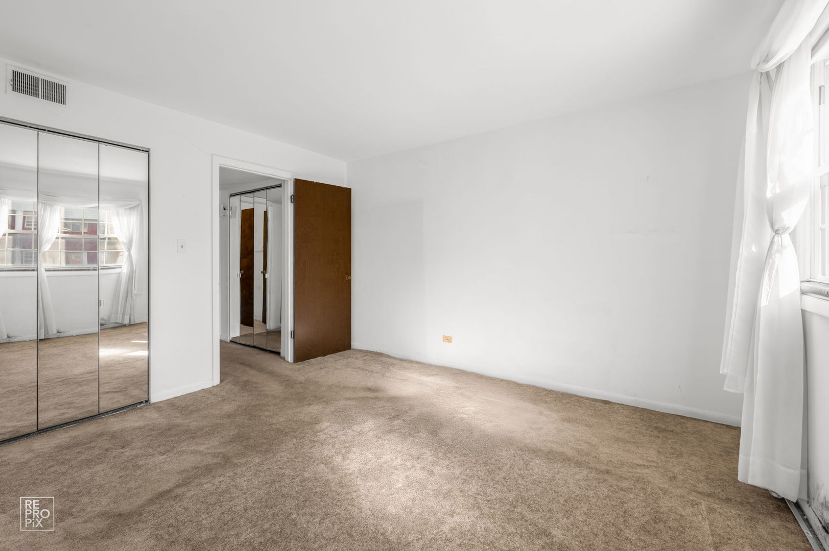 6135 W 94th Street #B1, Oak Lawn, IL 60453