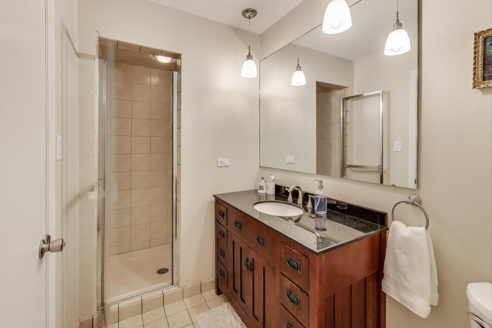 1021 Tamarack Drive, Darien, IL 60561