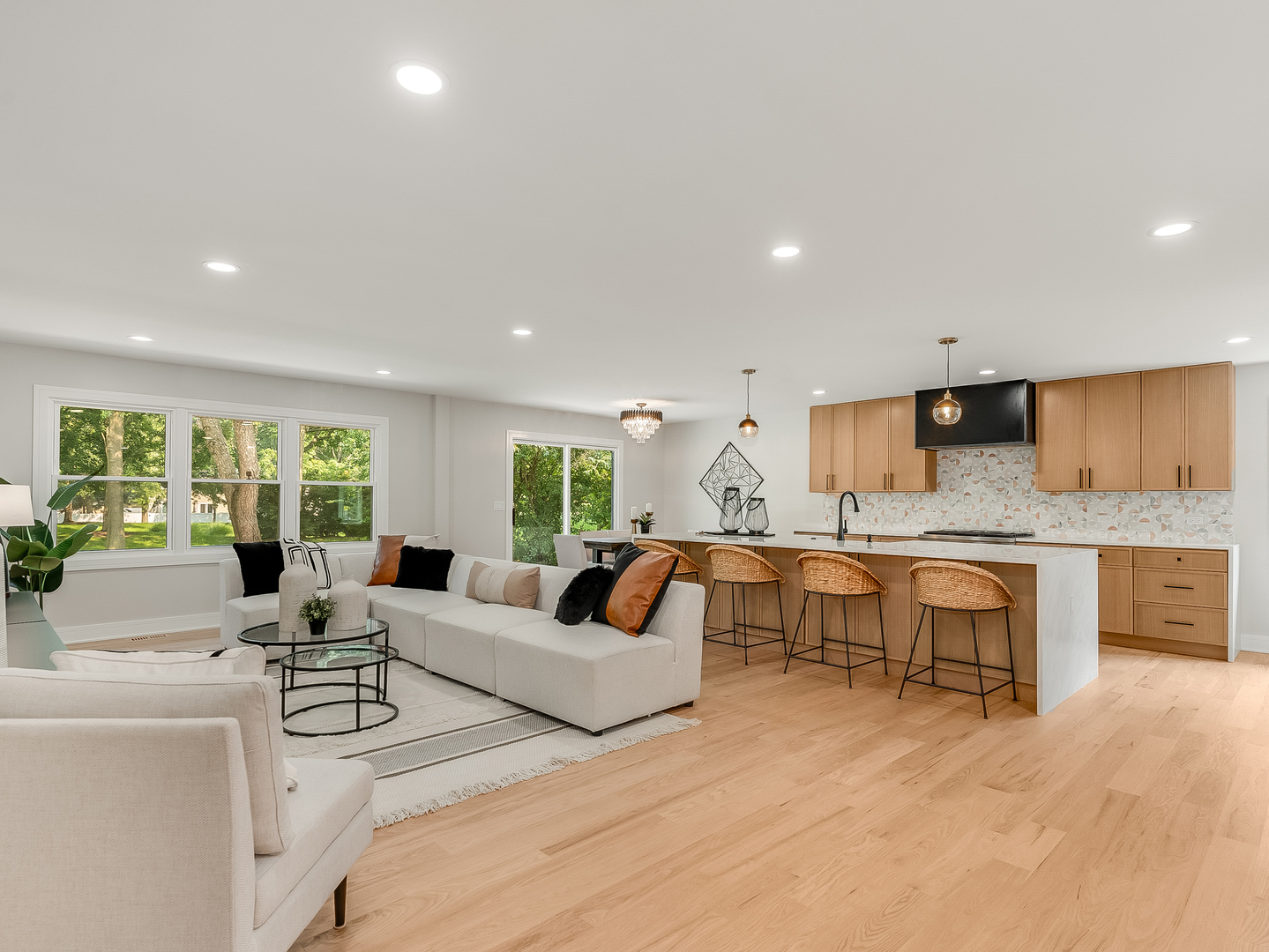104 Devon Lane, Naperville, IL 60540