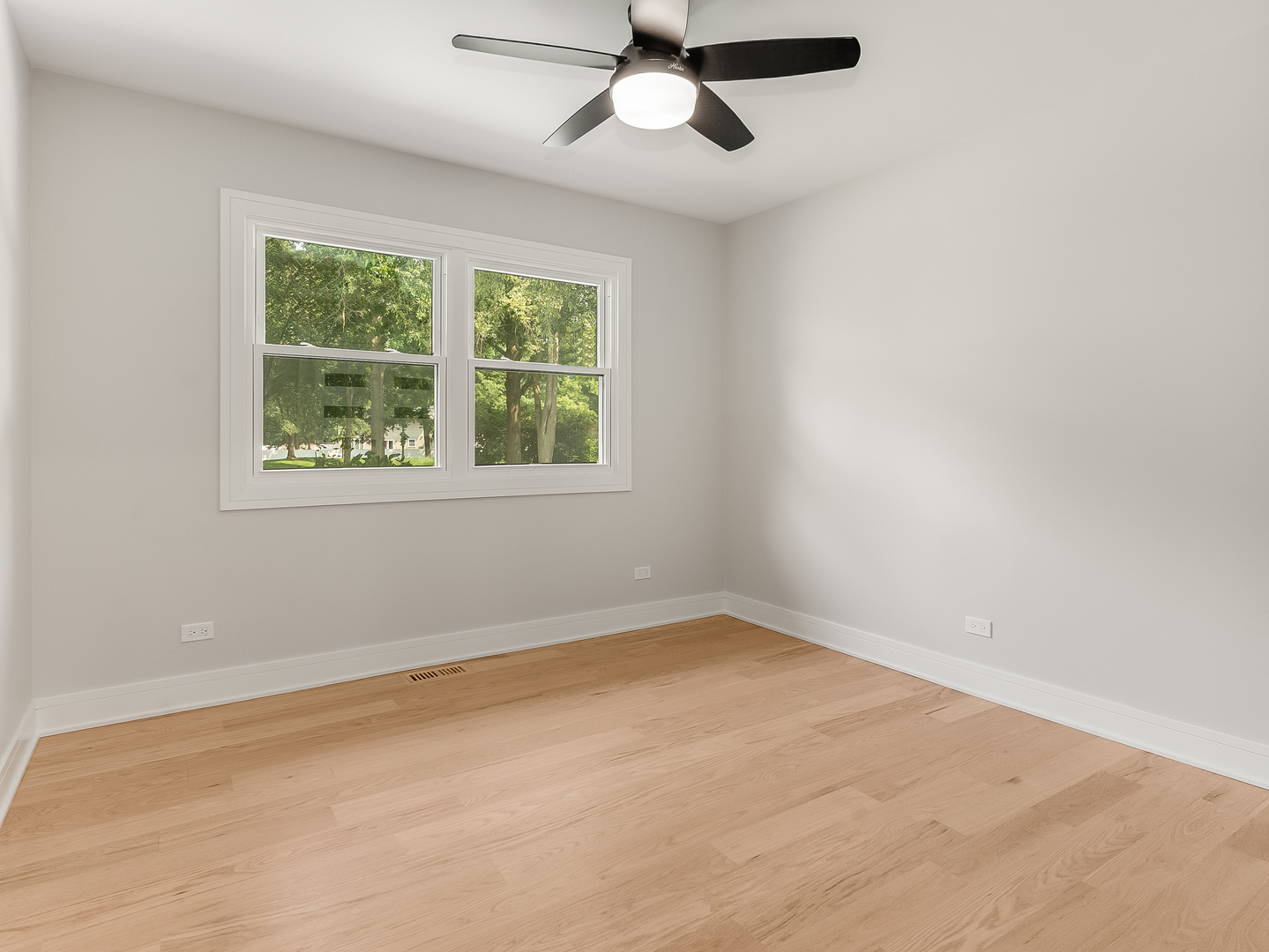 104 Devon Lane, Naperville, IL 60540