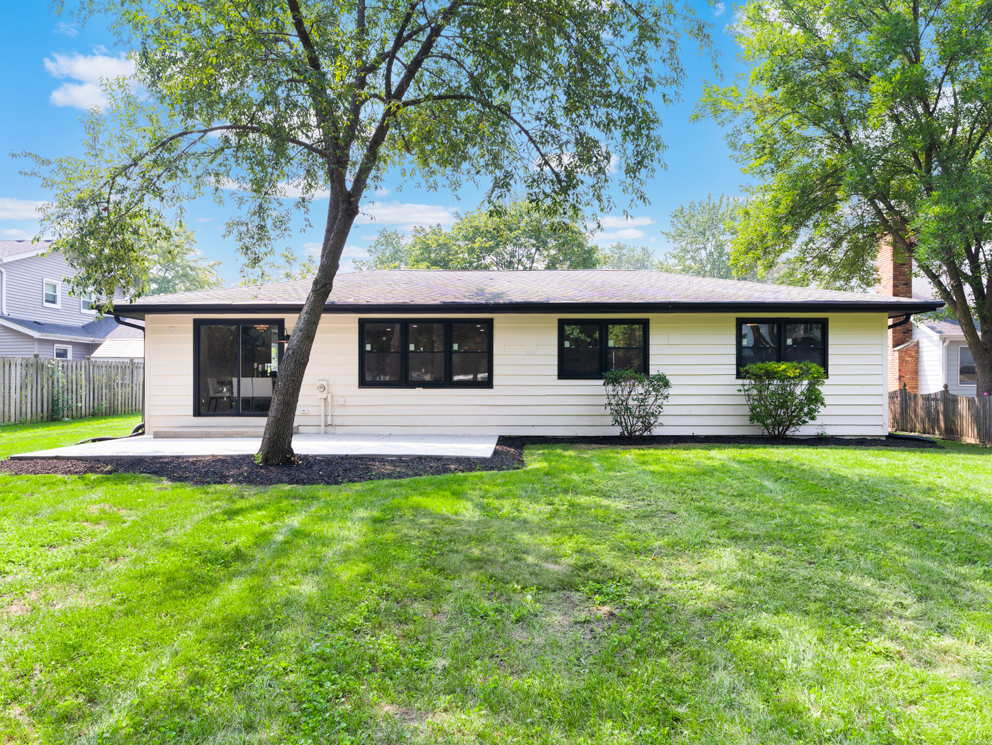 104 Devon Lane, Naperville, IL 60540