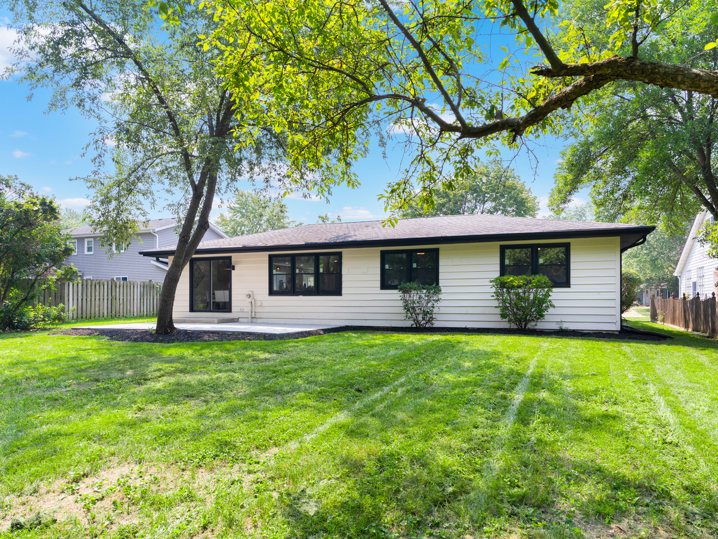 104 Devon Lane, Naperville, IL 60540
