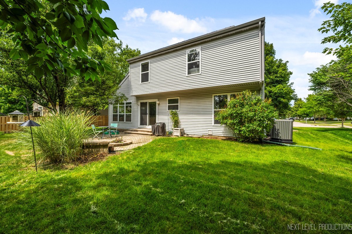 2510 Little Creek Lane, Aurora, IL 60506
