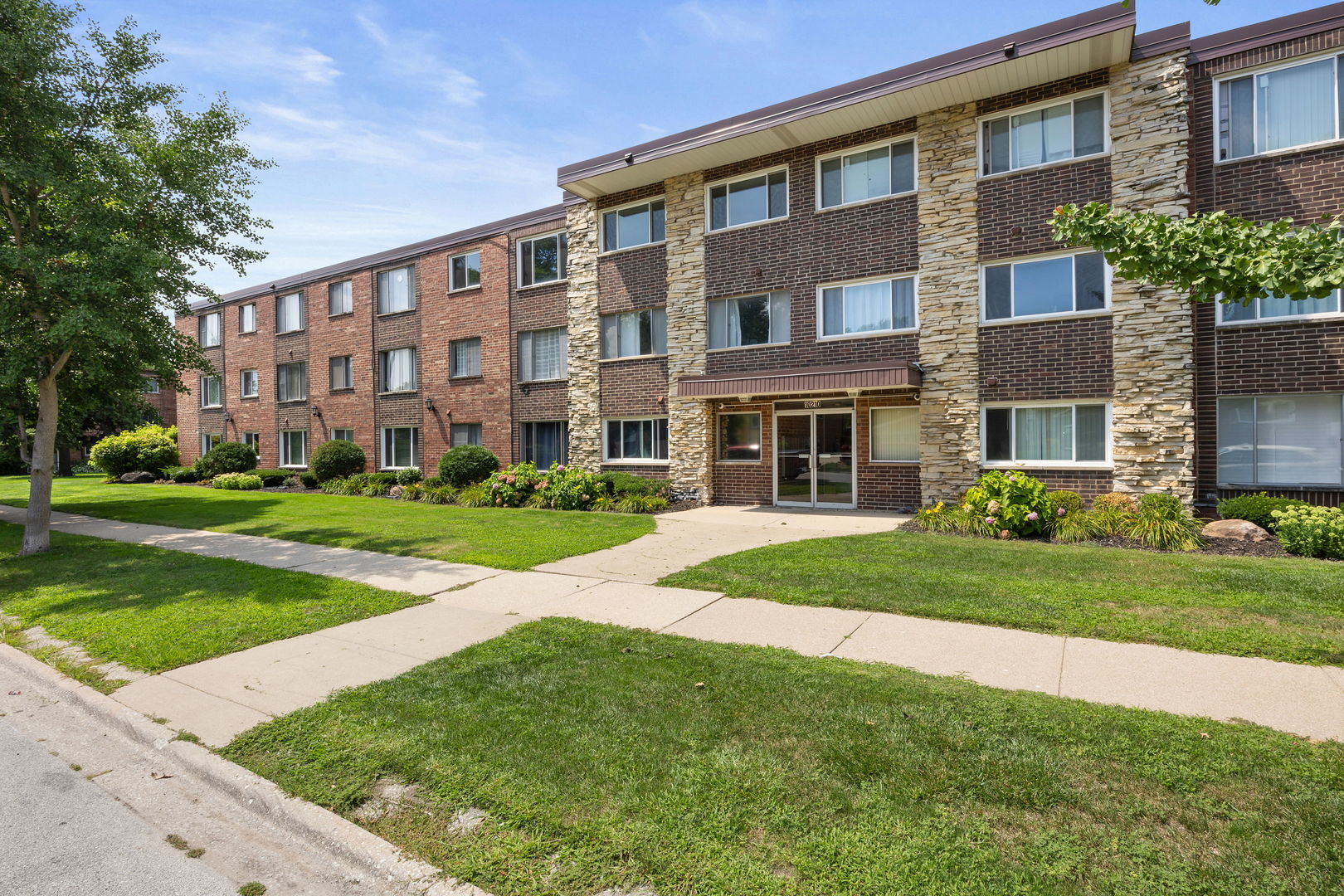 10210 Washington Avenue #305, Oak Lawn, IL 60453