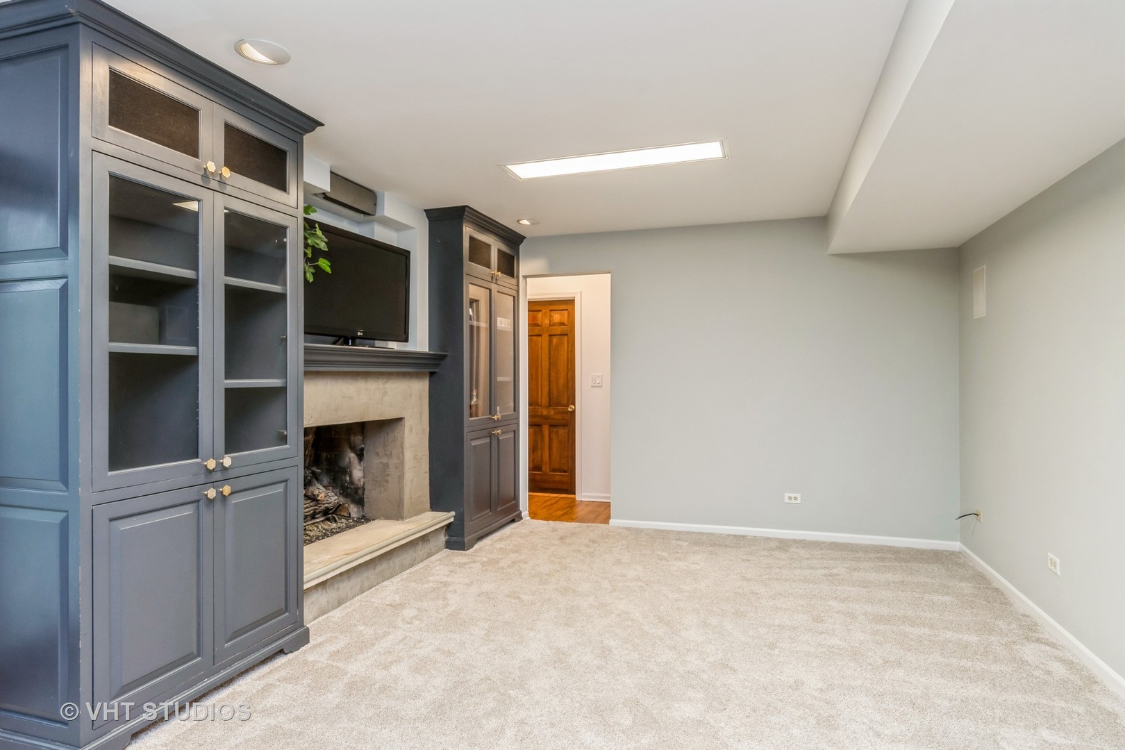 1581 Chippewa Drive, Naperville, IL 60563