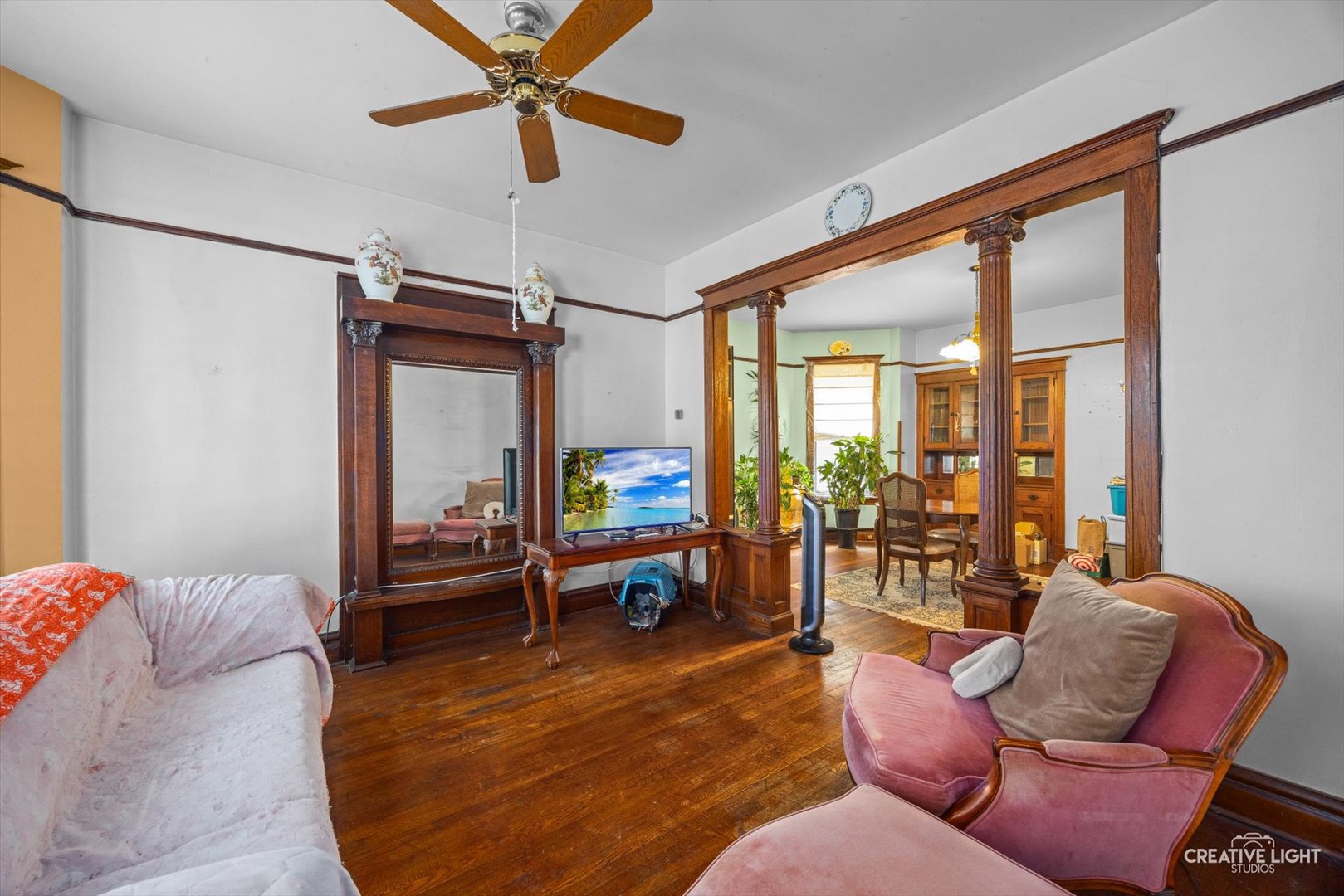 2439 W Pensacola Avenue, Chicago, IL 60618