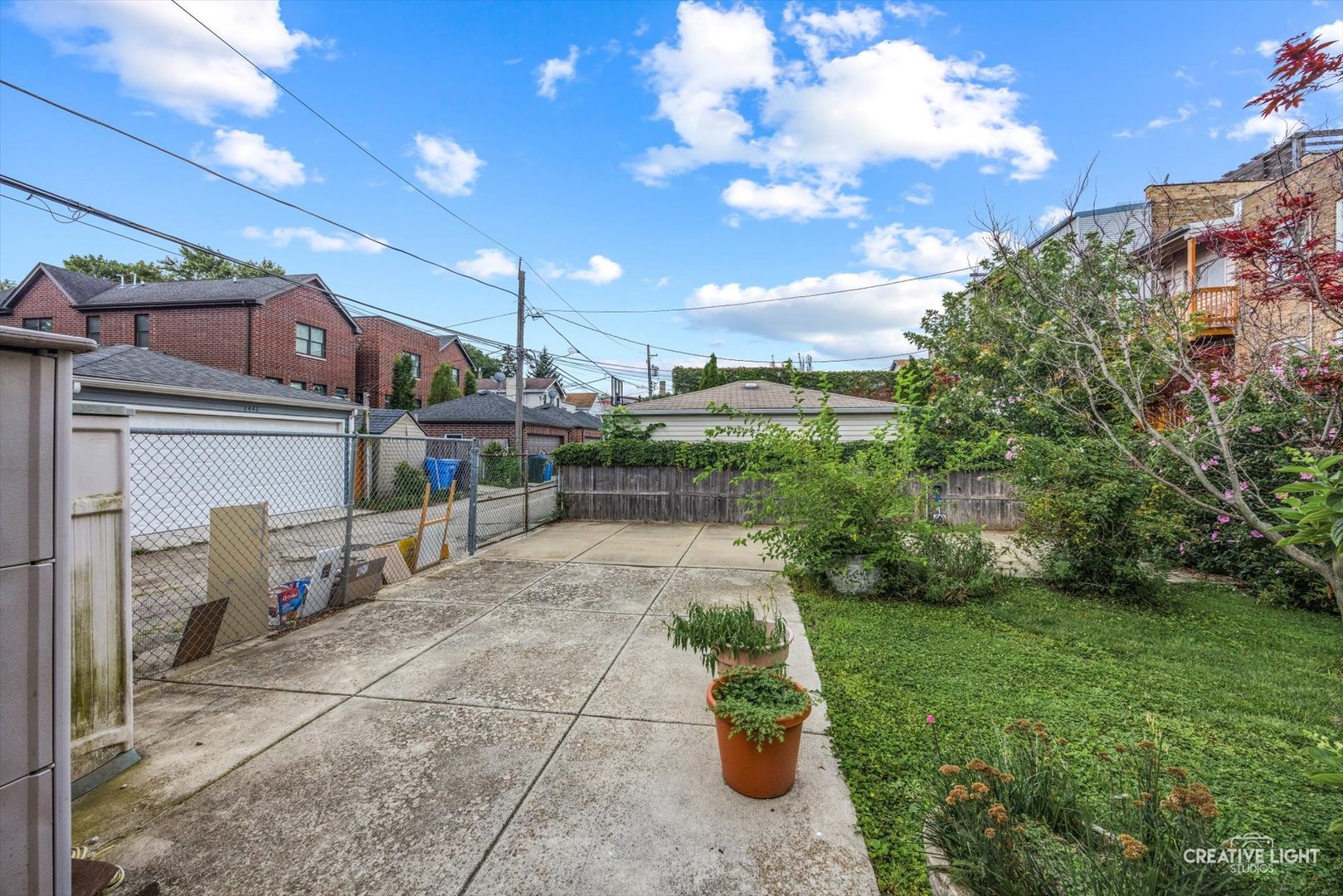 2439 W Pensacola Avenue, Chicago, IL 60618