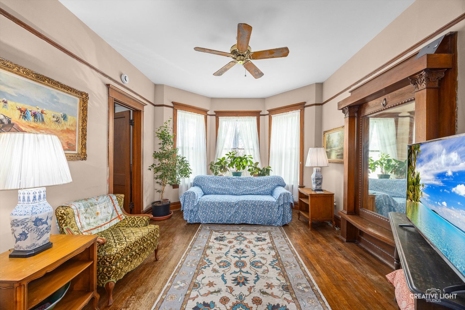 2439 W Pensacola Avenue, Chicago, IL 60618