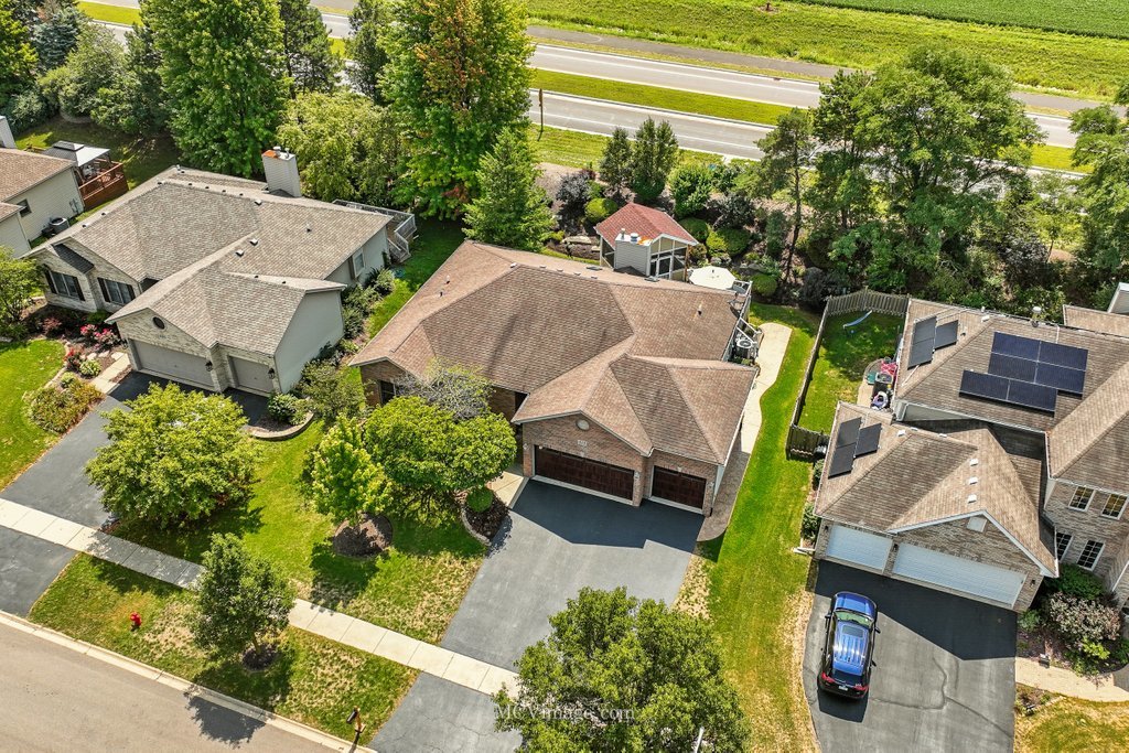 414 Sudbury Circle, Oswego, IL 60543