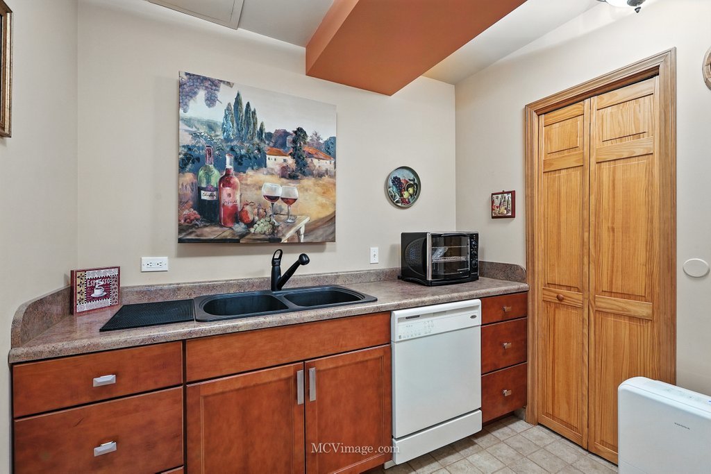 414 Sudbury Circle, Oswego, IL 60543