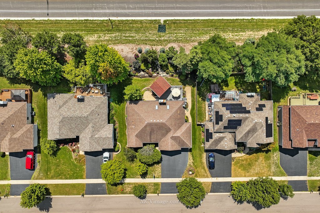 414 Sudbury Circle, Oswego, IL 60543