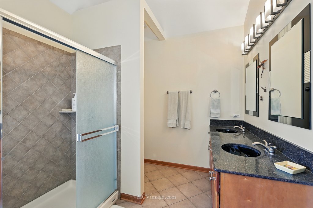 414 Sudbury Circle, Oswego, IL 60543