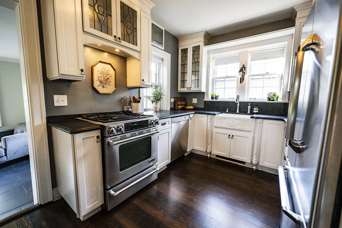 1001 S Brainard Avenue, La Grange, IL 60525