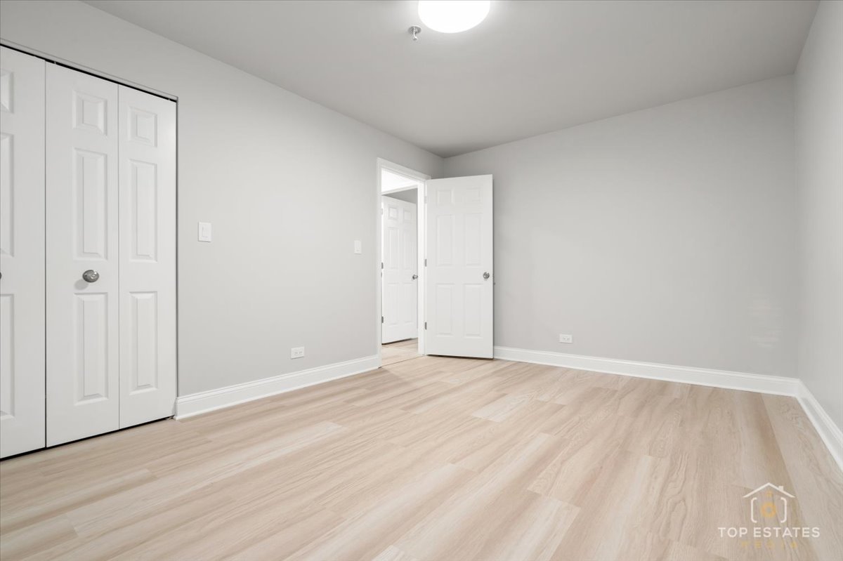 960 Ivy Lane #A, Deerfield, IL 60015