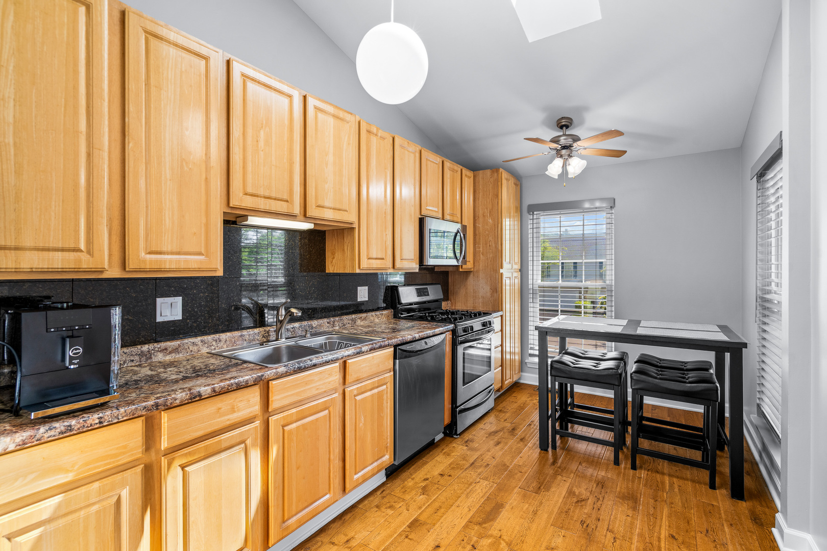 2736 S Embers Lane #2736, Arlington Heights, IL 60005