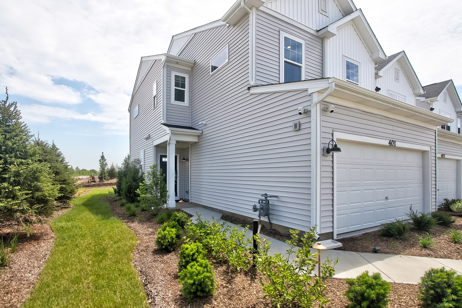 300 Kingsport Drive, South Elgin, IL 60177